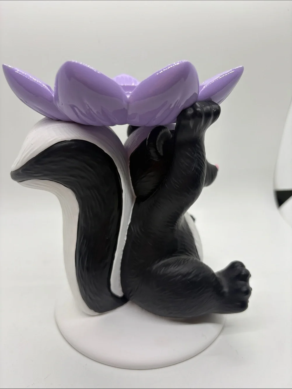 Bath & Body Flowery Skunk 3 Wick Candle Holder New